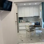 Elysian * Peraía